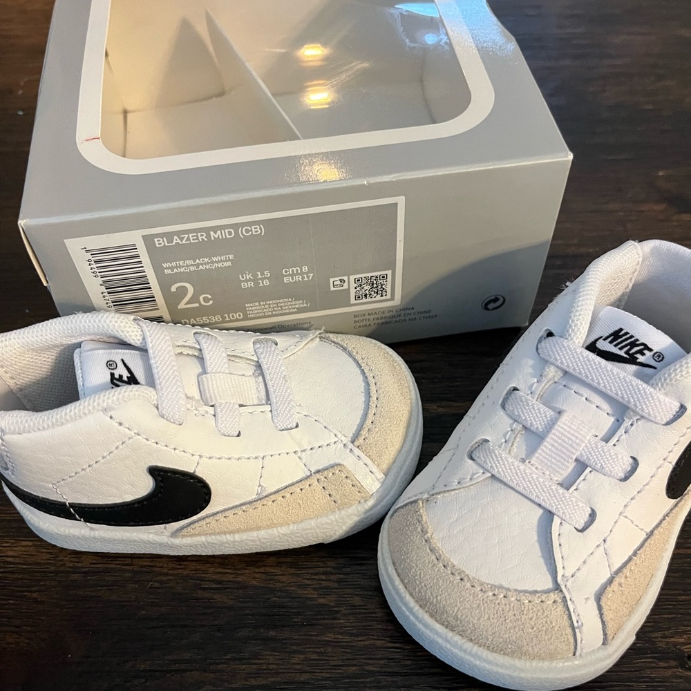 NIB Blazer Mid shoes